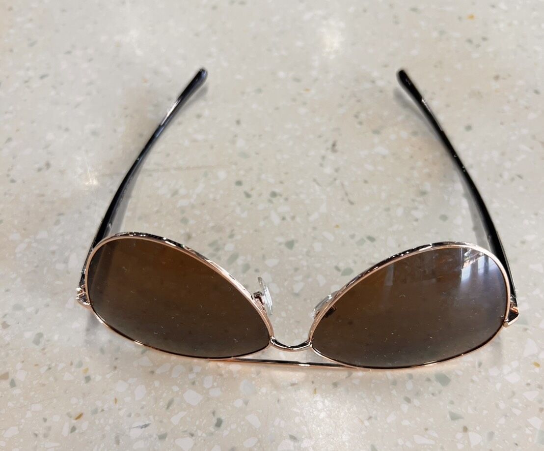 編號241-太陽眼鏡