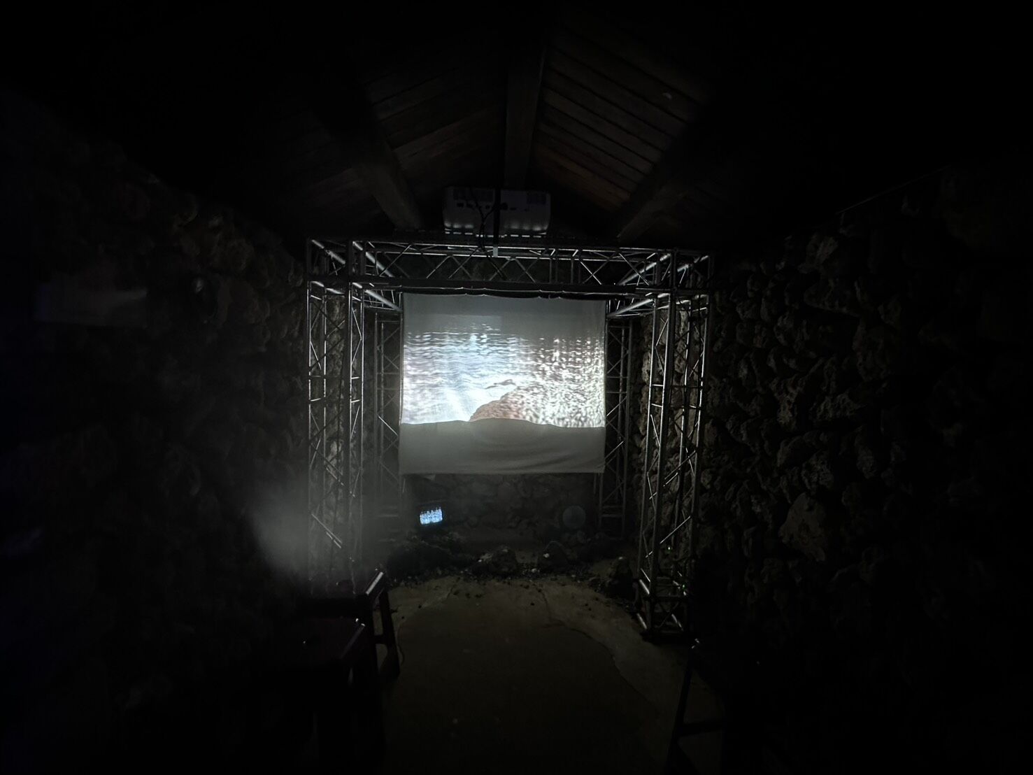 莊勝凱〈海底吹過來的風〉2025/新媒體